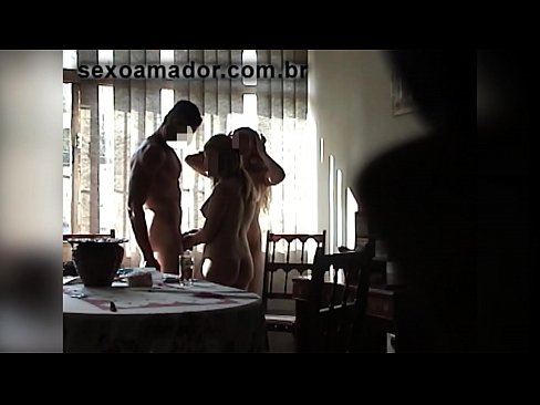 ❤️ Tình dục bạn bè mời một người đàn ông khổng lồ và một ba người với anh ta ☑  Sex  tại chúng tôi  ️❤