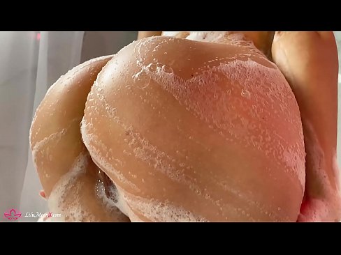 ❤️ Bà thủ dâm âm hộ với máy rung đến cực khoái mãnh liệt trong vòi hoa sen ☑ Sex tại chúng tôi ️❤